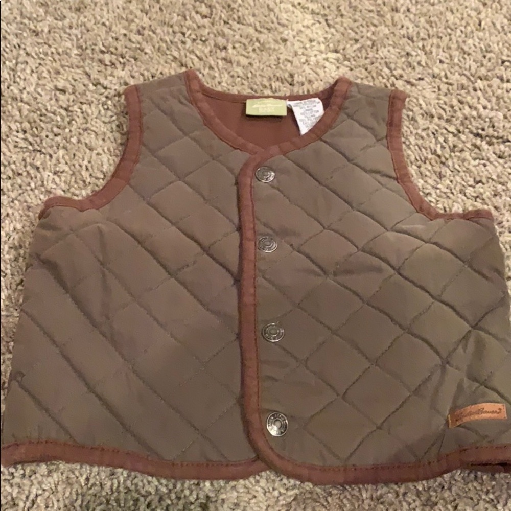 Eddie Bauer kids snap up vest.